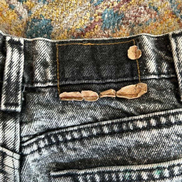 Amazing vintage dark stonewashed Levi’s - estimated 80s student fit - Picture 6 of 10